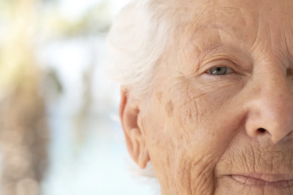 dmla Annecy le vieux - vieille dame