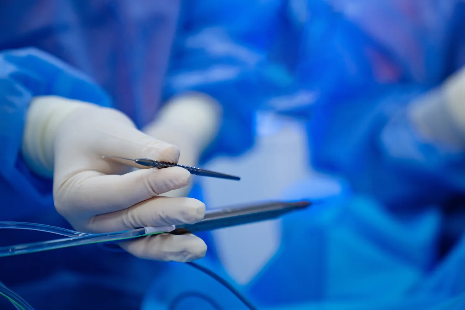 soins ophtalmologue annecy 74 - chirurgie oculaire